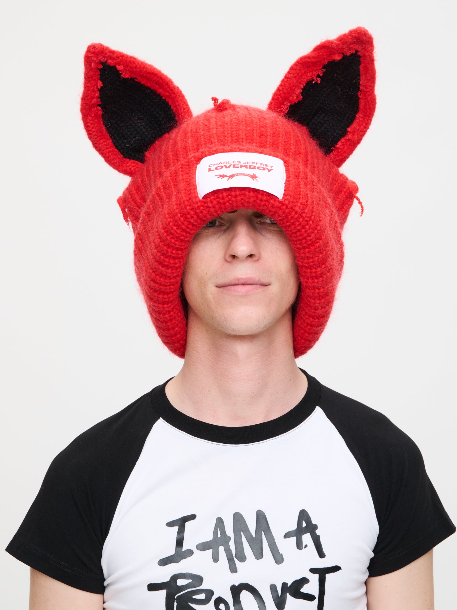 ARTISANAL SUPERSIZED FOX BEANIE in RED BLACK - Image 3