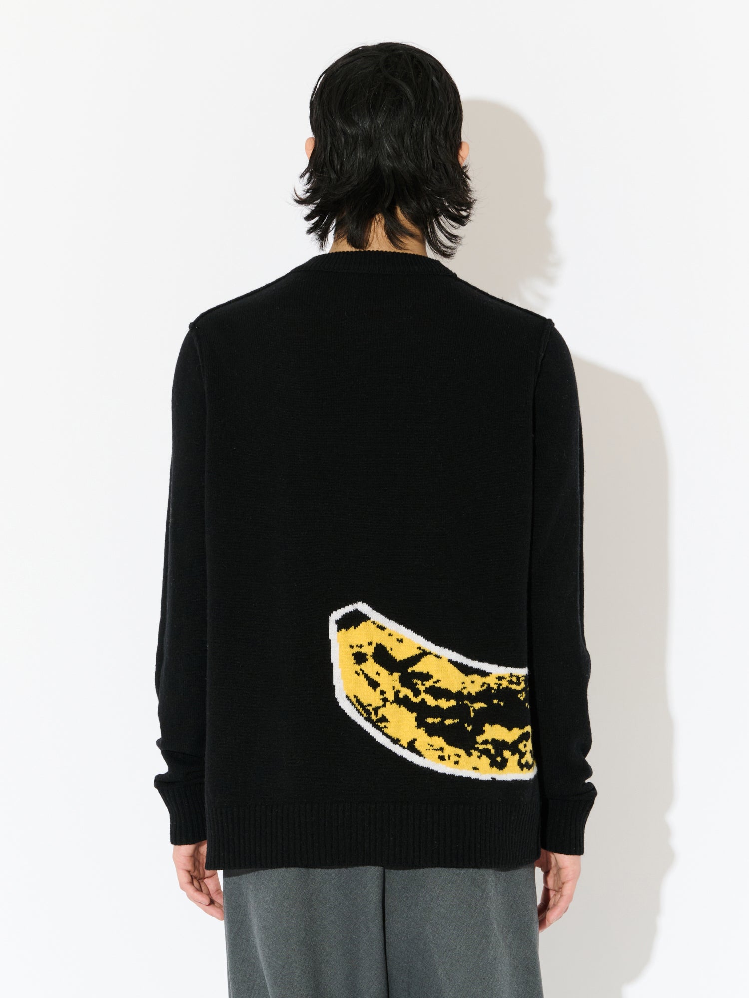 GRAPHIC JUMPER in BLACK YELLOW BANANA - Image 2