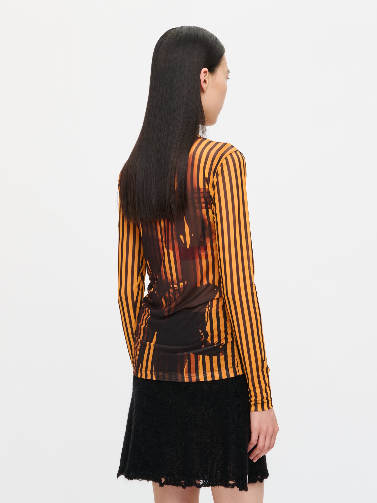 POWERMESH LONG SLEEVE TEE in ORANGE BLACK - Image 7