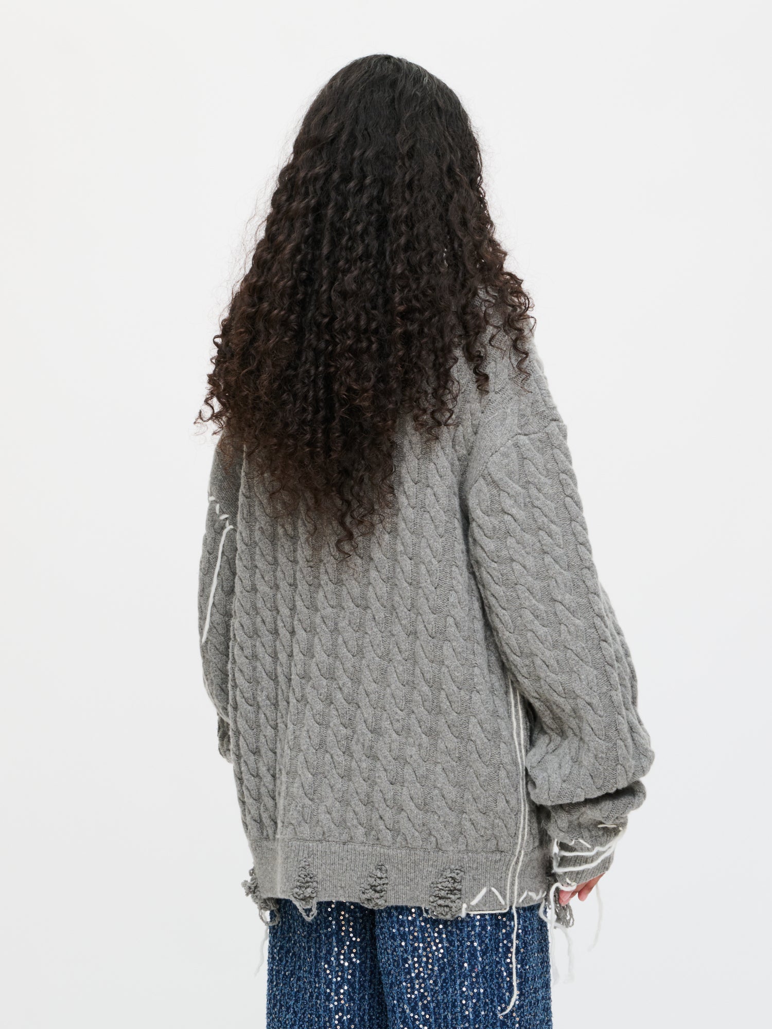 LABEL CABLE KNITTED JUMPER in GREY - Image 5